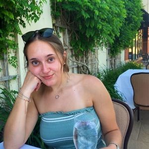 Meet your Posher, Aria